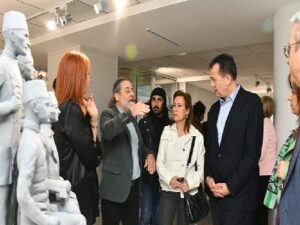 “1 Başkan 1 Hayat” heykel standı açıldı