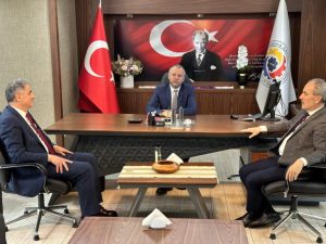 Ereğli’nin adayı Ziraat Odası ve TSO’yu ziyaret etti