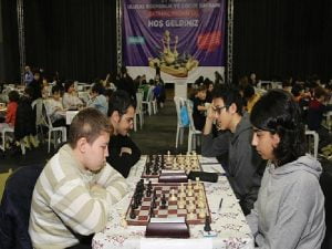 256 Atlet Atılımlarını Yarıştırdı