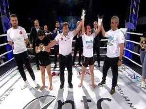 Akın Fight Arena D-Smart Ekranlarında Mükemmel Maçlarla İzleyicileri Büyüledi