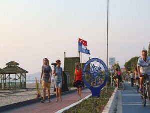 Aydın Büyükşehir Belediyesi Kıyıları Pırıl Pırıl Yapıyor