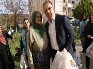 “Bizim İşimiz Halka Hizmet. Bu Yolda Durmak Yok”