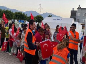 Çankaya Belediyesinden Hataylı Çocuklara Bayram Ziyareti