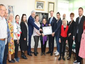 “Dil ve üslup sorunu iktisattan de büyük bir sorun”