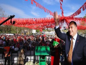 “Egemenlik Kayıtsız Koşulsuz Milletindir”