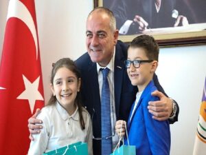 Gemlik’te Belediye Başkanlığı Pınar ve Eymen’e emanet