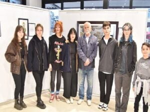 Kartepe Sanat Konutu’nda Heykeltıraş ve Ressam Hüseyin Kodan’ın “Evrenin Şifresi” isimli standı 25 Nisan da sanatseverlere kapılarını açtı