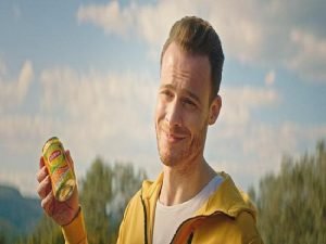 Kerem Bürsin Lipton Ice Tea ile görüntülendi!