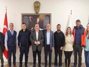 Kınık Belediye Lideri Dr. Sadık Doğruer iftarda meslektaşlarıyla buluştu