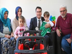 Küçük Muhammed Osman’ın yüzünü Dündar güldürdü