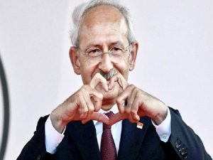Lider Erkiş’ten Cumhuriyet Halk Partisi’ne armağan marş