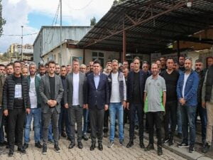 Lider Kılıç, belediye çalışanı ile bayramlaştı