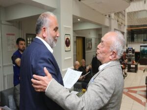 Lider Sandıkçı, “Büyüklerimiz deneyimleriyle hayatımıza kıymetli katkılar sunar”