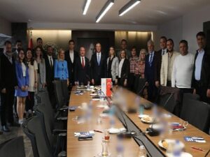 Milletvekili Adayları Genç Teşebbüs ve İdare Derneği’ni ziyaret etti