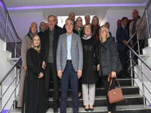 Nevşehir Belediye Lideri Dr. Mehmet Savran, AK Parti Vilayet Başkanlığı tarafından düzenlenen ‘Vefa ve Kardeşlik İftarı’ programına katıldı.
