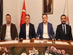 Nevşehir Belediye Meclisi Nisan ayı olağan toplantısı yapıldı. Toplantıda; Encümen ve İhtisas Kurulu Üyelikleri için seçim yapıldı