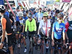 Pedallar depremzede çocuklar için çevrildi