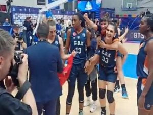 Prag’da Türk bayrağına karşı nahoş tutum