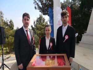 Rektör Budak, “Bu kutsal sancak, geçmişte düşmediği üzere gelecekte de asla düşmeyecek”