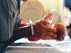 Sezaryen Doğum Bebeklerde Egzamaya Yol Açıyor