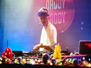 The Populist Yaz Gücünü Gerçek Cümbüşle Karşılıyor