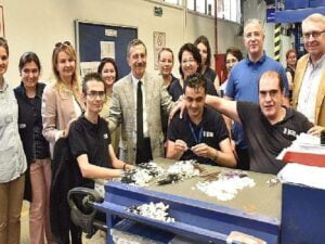 ‘Üretime Mani Yok’ Dedi, Engelli Bireylere Manisiz Projelerde Tam Takviye Verdi