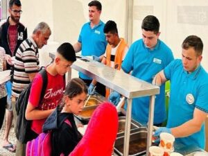 Antikkapı’dan durmaksızın hizmete devam