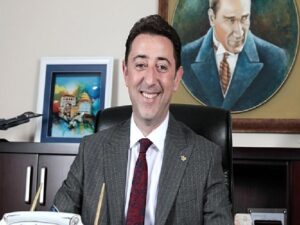 Bandırma Belediye Lideri Av. Tolga Tosun, “14 Mayıs Anneler Günü” münasebetiyle bildiri yayınladı