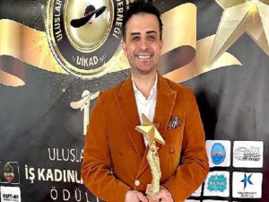 Başarılı iş insanı Lami Uyar mükafata doymuyor