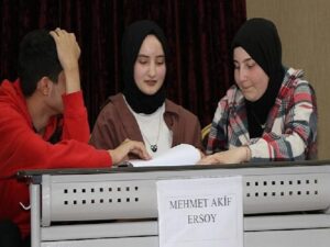 Beyaz Kalplerden yılsonu bilgi yarışı