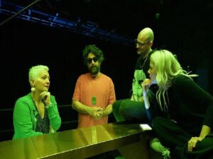 Büyük Mesken Ablukada; “Aramızdaki En Yeterli İnsan Gülinler”