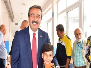 Çukurova Belediye Lideri Soner Çetin Oyunu Kullandı