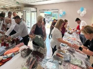 DEÜ’nün ‘Gönül Köprüsü’ Depremzede Bayanlara Gelir Olacak