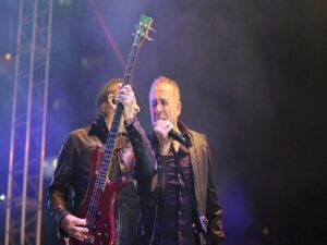 Haluk Levent’in Küçükçekmece’deki 19 Mayıs Konserine 50 Bin Kişi Katıldı