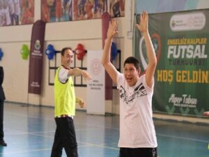 İnegöl Pürüz Tanımadı