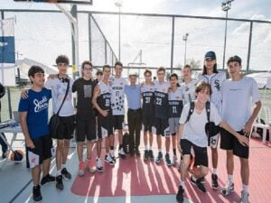 İzmirli gençlerin şenlik heyecanı