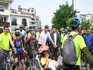 Kocaman’dan Gençlerle Bisiklet Tipi