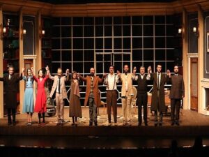 Konya Kent Tiyatrosu, Üstad Necip Fazıl’ı “Bir Adam Yaratmak” Yapıtını Sahneleyerek Andı