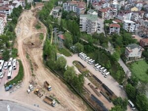 Körfez Kaşkaldere’de kavşak ve ilişki yolları yapılıyor