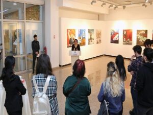 Küçükçekmece Belediyesi Sefaköy Kültür ve Sanat Merkezi, ‘Cumhuriyetin Öncü Kadınları’ isimli fotoğraf standına konut sahipliği yaptı