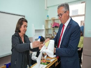 Lider Arda oyunu kullandı