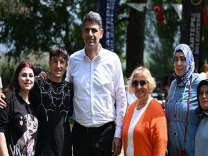 Lider Kocaman’Ddan 12.Sınıflara Mangal Molası