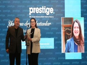 Nilüfer Belediyesi Kütüphane Müdürü Şafak Baba Pala, Nilüfer Kütüphanelerinde yaptığı çalışmalarla “Yaşama Paha Katanlar Ödülü”ne paha görüldü