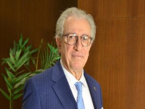 Türkiye’nin gündemi iktisat ve ihracat olmalı