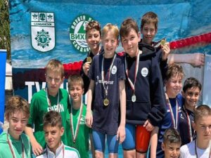 Yüzücülerimizden Büyük Muvaffakiyet