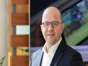 Allianz Türkiye, etraf ve iklim değişikliği hizmetleriyle yeşil dönüşüm seyahatinde işletmelerin yanında