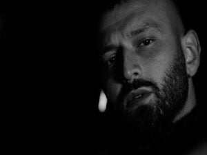 Başarılı Rapçi Anıl Eroğlu’dan Yeni Müzik: “Zaman Geçer”