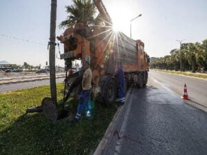 İZSU takımları bayramda da vazife başında