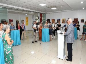 Karabağlar Belediyesi’nde “Ateşe Dönenler” Standı