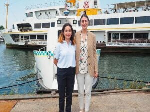 Kent Sınırları tarihinin birinci bayan kaptanı Deniz Taksi’nin dümeninde